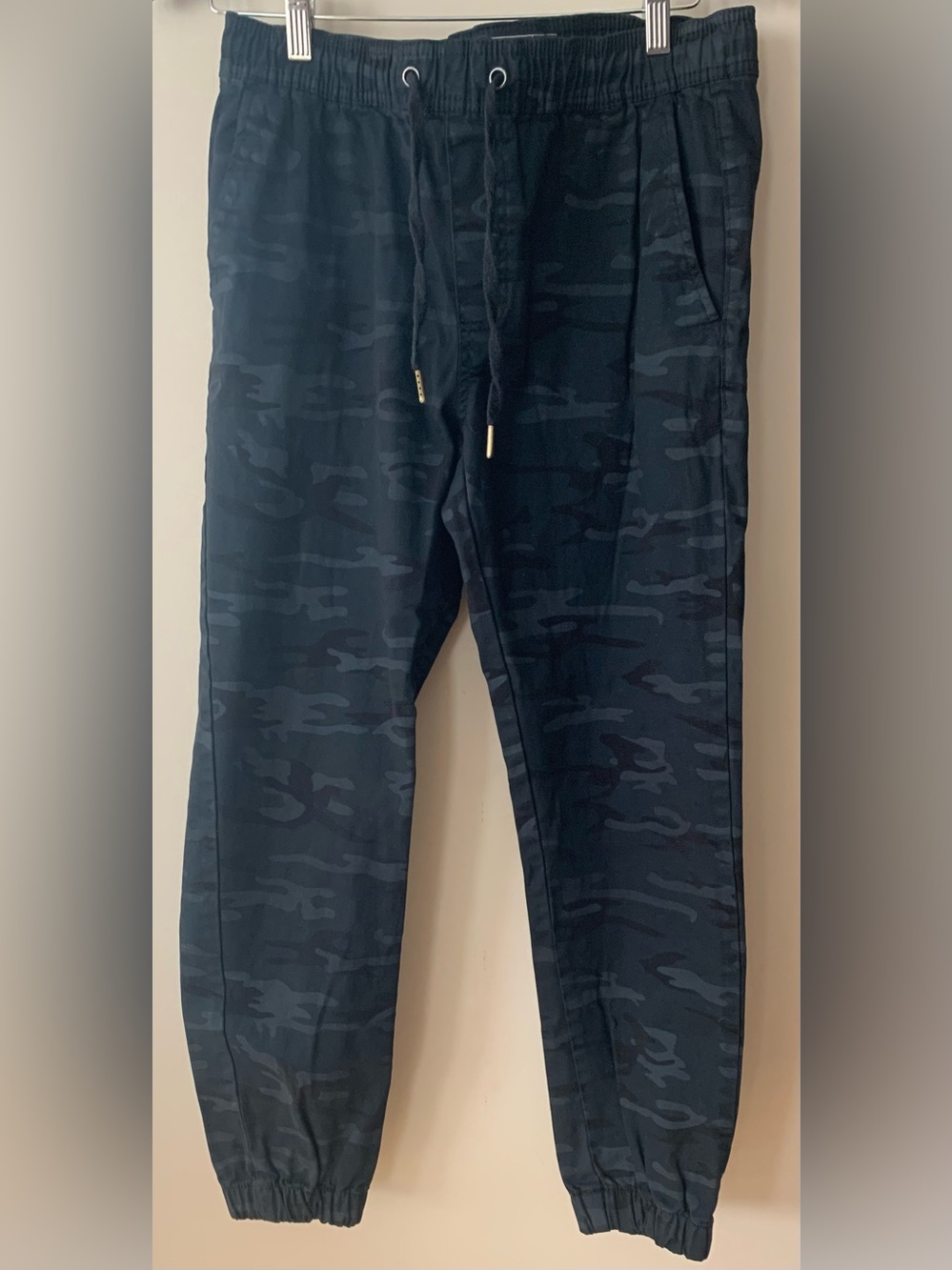 West 49 Men's Black Camo Jogger Pants